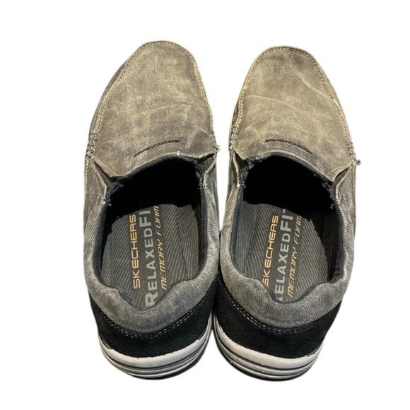 SKECHERS Men's Loafers Size 10 Relaxed Fit Slip On Memory Foam Wide Fit - Picture 3 of 6